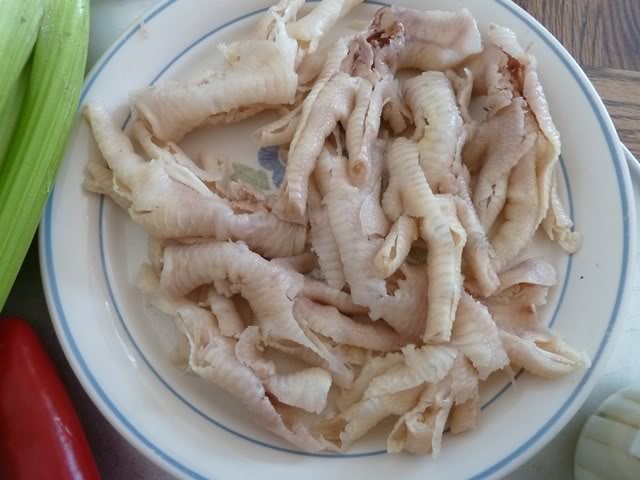 Mẹo rút xương chân gà dễ không tưởng, làm món gì cũng "phê" - 1 Mẹo rút xương chân gà dễ không tưởng, làm món gì cũng "phê" - 1