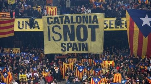 Catalonia muốn tách khỏi Tây Ban Nha: Lối mở bất ngờ - 3
Người Catalonia vẫn nuôi hy vọng độc lập.
