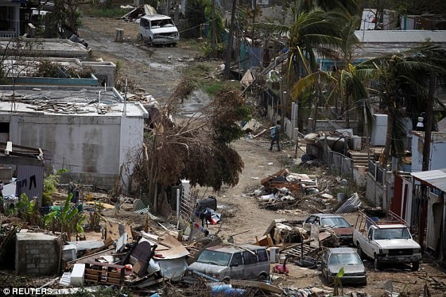 
Khung cảnh Puerto Rico bị tàn phá bởi siêu bão Maria tuần trước.

