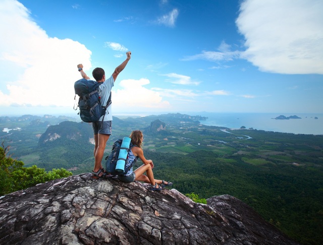 Giục lái xe đón khách, nữ hướng dẫn viên bị tát 'cháy' mặt - 2 Giục lái xe đón khách, nữ hướng dẫn viên bị tát 'cháy' mặt - 2