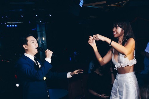 Hà Anh "quậy tung" The Show - 2
