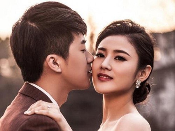 Chán chồng khù khờ, hiền như đất, tôi ngã vào tay tình cũ trong bữa tiệc cuối năm - 1 Tôi hối hận vì đã phản bội chồng nhưng không quên được những phút đam mê (Ảnh minh họa IT)
