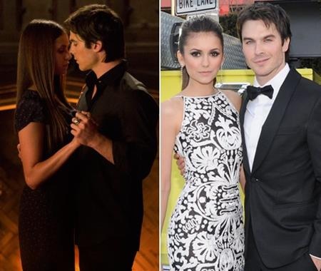 Những cặp sao yêu nhau từ màn ảnh nhỏ cho tới đời thực - 3 Series phim truyền hình “The vampire diaries” đã “làm mai” cho hai diễn viên chính trong phim là Nina Dobrev và Ian Somerhalder. Đáng tiếc rằng tình yêu đẹp như mơ của cả hai lại không thể “đơm hoa kết trái” và sau khi chia tay, chàng “ma cà rồng” Ian đã kết hôn với một nữ diễn viên khác là Nikki Reed.