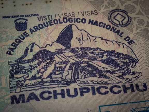 Những con dấu hộ chiếu được “thèm muốn” nhất thế giới - 3