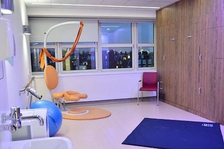 Cận cảnh phòng sinh hơn 241 triệu đồng/đêm của “hoạ mi nước Anh” - 3 Phòng sinh của Cheryl vô cùng sang trọng…