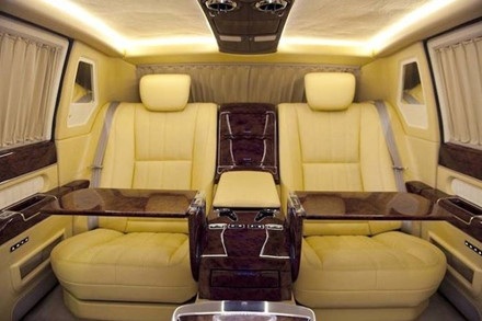 Lộ diện những bức ảnh đầu tiên siêu xe bí mật của ông Putin - 4 Lộ diện những bức ảnh đầu tiên siêu xe bí mật của ông Putin - 4