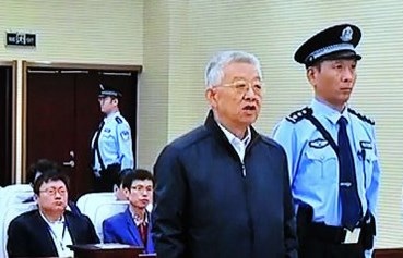 Nối nhau vào tù vì Lệnh Kế Hoạch - 4 Bạch Ân Bồi bị xét xử.