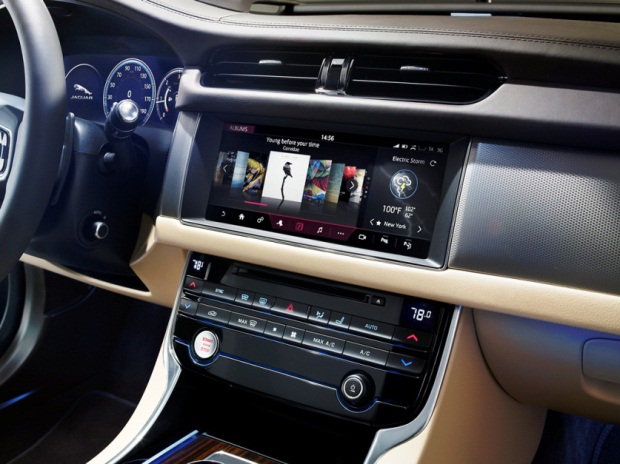 Jaguar XF 2017 - Đẳng cấp hoàng gia Anh quốc - 3 Jaguar XF 2017 - Đẳng cấp hoàng gia Anh quốc - 3