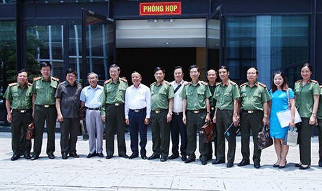 Báo chí góp phần quan trọng vào việc xây dựng lực lượng Công an trong sạch vững mạnh - 4 Bộ trưởng Tô Lâm và các đại biểu.