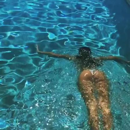 Bạn gái C.Ronaldo diện bikini khoe thân rực lửa tại hồ bơi - 3 … vòng 3 quá đỗi nóng bỏng