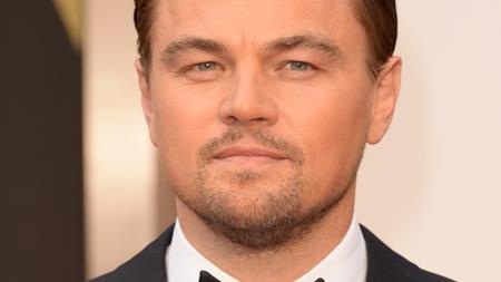 Những “hồng nhan” cứ mãi “bạc phận” tại Hollywood - 3 Gisele Bundchen, Rihanna, Blake Lively… đều từng là những cô bạn gái nổi tiếng của Leonardo DiCaprio. Nhưng trong khi những bóng hồng quá khứ đều dần tìm được bến đỗ hạnh phúc thì chàng Don Juan của Hollywood vẫn đang mải miết tìm kiếm “một nửa” định mệnh và ở tuổi 42, Leo vẫn chưa thể nào thoát kiếp độc thân.