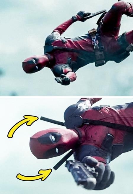 “Soi” lỗi hài hước trong các bom tấn Hollywood - 3 Chỉ bay lượn trong không trung mà Deadpool cũng có thể hô biến ra hai thanh kiếm sau lưng mình