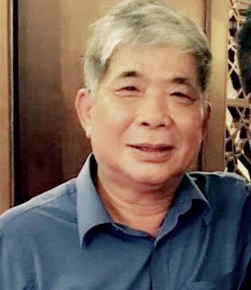 "Đại gia điếu cày" bình thản sau thông tin "sẽ khởi tố Mường Thanh" - 2
Ông Lê Thanh Thản trưa ngày 16.7. Ảnh: Ngọc Thọ.
