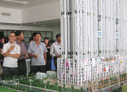 Báo cáo thị trường địa ốc, đến hẹn lại… loạn lên - 2
Thị trường địa ốc ngày một nhiễu loạn vì thông tin hỏa mù từ các bản báo cáo