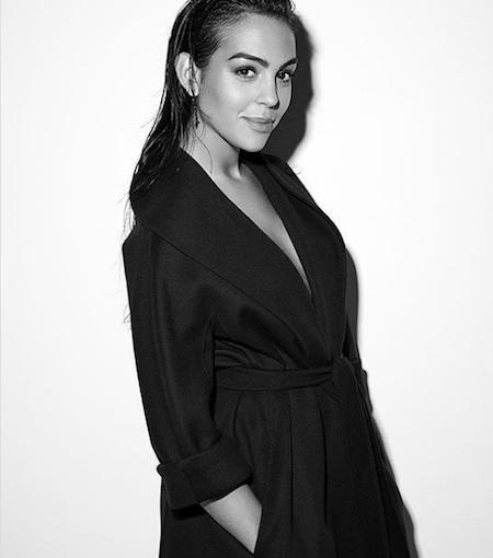 Bạn gái C.Ronaldo thừa nhận chuyện “ăn cơm trước kẻng” - 3 Cuộc đời Georgina Rodriguez đã thực sự “lên hương” nhờ bạn trai