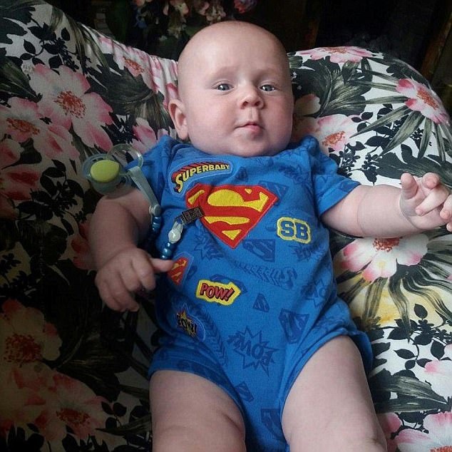 Bà mẹ mang thai đến 9 tháng mà không hề hay biết - 3 Tristan chào đời hoàn toàn khỏe mạnh