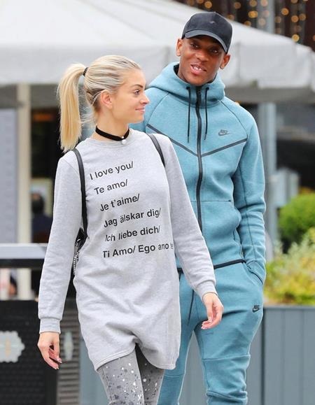 Trông Melanie De Cruz và Anthony Martial rất xứng đôi