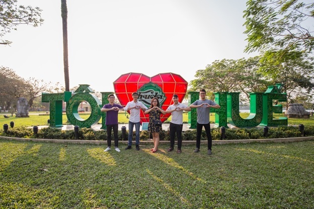 “Niềm tự hào miền Trung” từ góc nhìn của người trẻ - 3 Biểu tượng Tôi Yêu Huế là thông điệp Huda và người dân Huế gửi tới bè bạn bốn phương