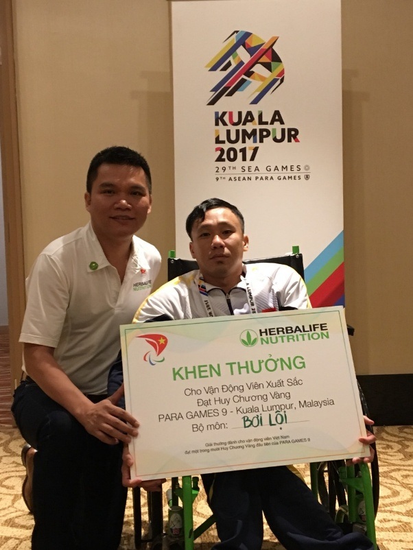 Truyền "lửa" cho các VĐV người khuyết tật Việt Nam tham gia Para Games 9 - 3 Truyền "lửa" cho các VĐV người khuyết tật Việt Nam tham gia Para Games 9 - 3