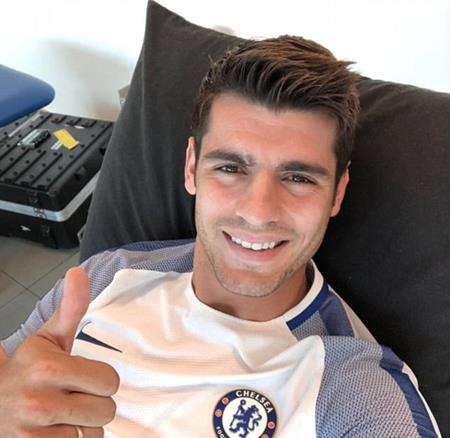 Dính chấn thương nặng, Morata vẫn "tươi như hoa" bên bà xã xinh đẹp - 3 Morata đang gấp rút tập luyện mong ngày trở lại