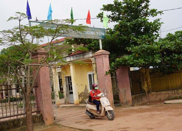 Trường THCS Nghi Yên, nơi bà Thu đã tự ý nâng bậc lương trước thời hạn cho 10 giáo viên để rút ruột ngân sách nhà nước gần 300 triệu đồng tiền chênh lệch.