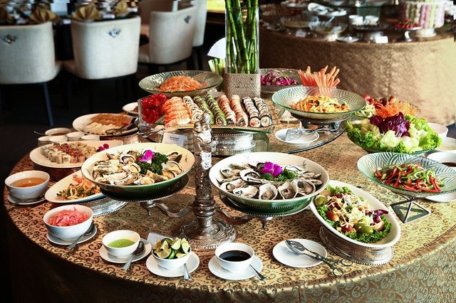 Đừng ăn dim sum, hãy đi ăn "Yum Cha" - 3 Các món salad và hải sản đặc biệt phục vụ vào cuối tuần