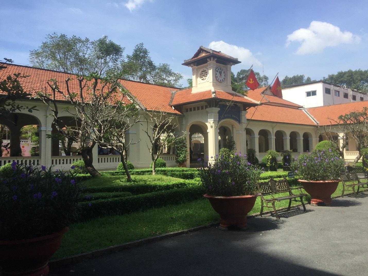 Kent Việt Nam sắp triển khai chương trình Dự bị Đại học Quốc tế - 3
Trường THPT Chuyên Lê Hồng Phong, Q.5, TPHCM.