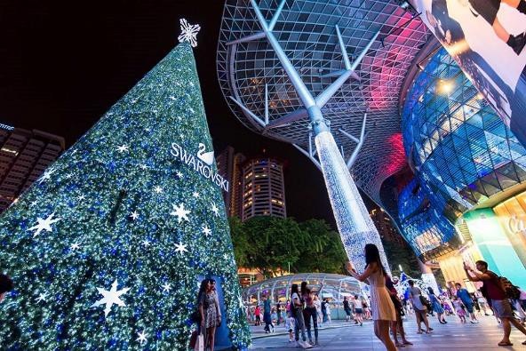 Singapore - Điểm đến thần tiên cho cả gia đình mùa lễ hội cuối năm - 3 Hòa mình vào lễ hội ánh sáng tại Christmas on a Great Street.