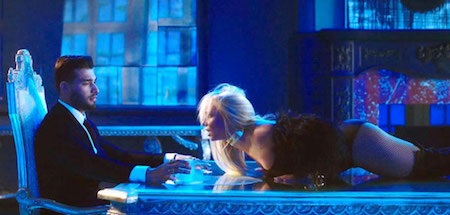 Britney Spears công khai tỏ tình với “phi công” kém 13 tuổi - 4 Sam Asghari từng đóng trong video ca nhạc “Slumber party” của Britney