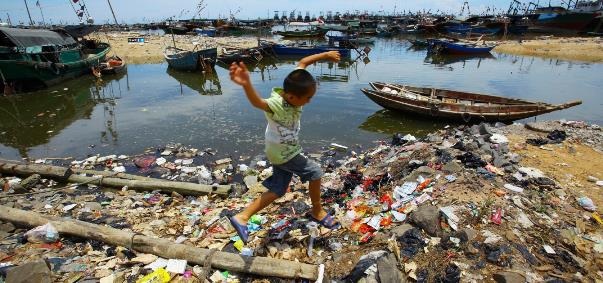 Việt Nam nằm trong danh sách những điểm du lịch ô nhiễm nhất thế giới - 4