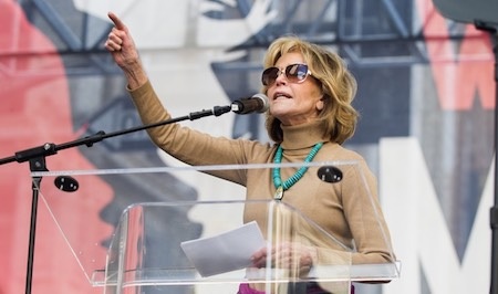 Chủ nhân hai tượng vàng Oscar đau đớn vì bị lạm dụng tình dục - 4 Jane Fonda rất tích cực đấu tranh cho nữ quyền