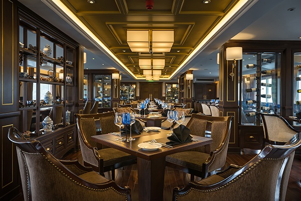 Trải nghiệm du lịch đẳng cấp 5 sao trên con tàu xa hoa nhất vịnh Hạ Long - 4