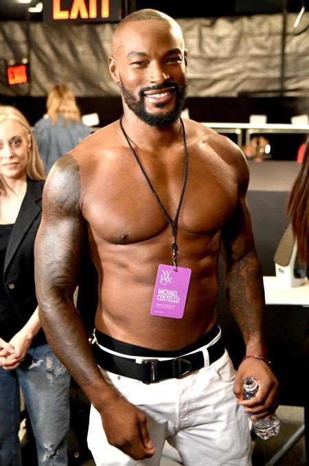 Kinh ngạc khi các sao Hollywood trẻ mãi không già - 4 Đã 46 tuổi nhưng Tyson Beckford vẫn cứ trẻ trung, phong độ khó cưỡng như thế này