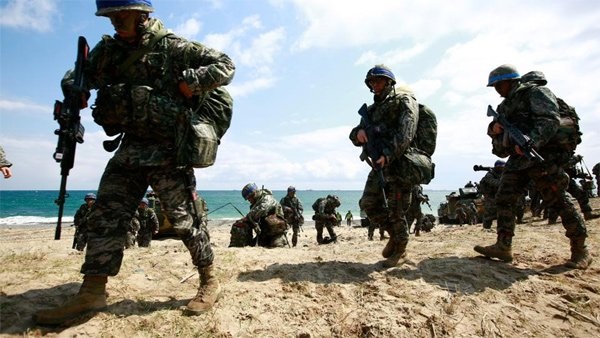 Cảnh lính Mỹ-Hàn tập đổ bộ cực kỳ ấn tượng - 4