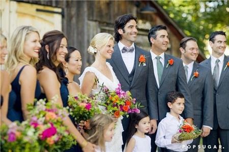 Những cô phù dâu nổi tiếng của Hollywood - 4 Nữ diễn viên Ali Larter trông hết sức xinh đẹp khi làm phù dâu trong hôn lễ của cặp đôi Amy Smart và Carter Oosterhouse