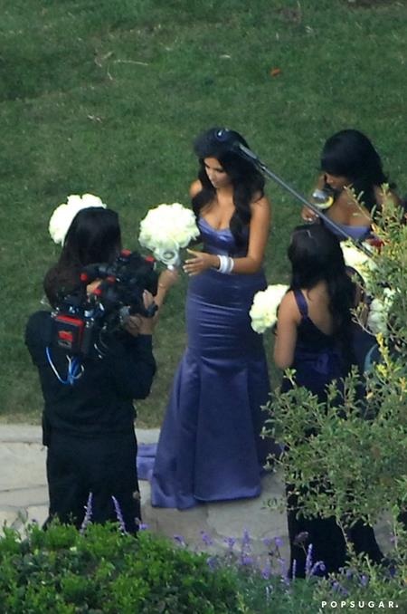 Sao và những lần mặc váy phù dâu tuyệt đẹp - 4 Kim Kardashian từng làm phù dâu cho cô em gái Khloé