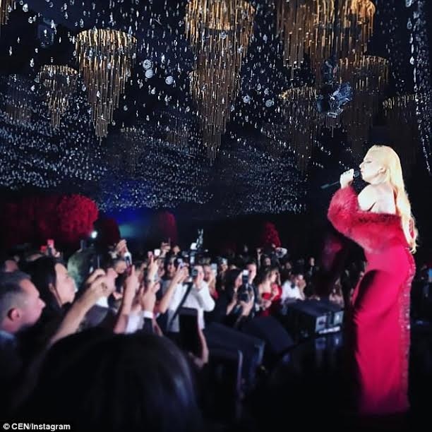 Choáng ngợp đám cưới 220 tỷ đồng của con gái đại gia ngành năng lượng - 5 Lady Gaga được mời biểu diễn trong đám cưới xa hoa này