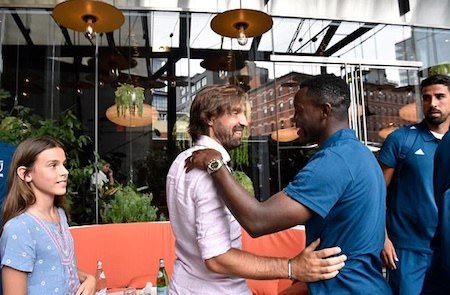 Pirlo xúc động tái ngộ Buffon trên đất Mỹ - 4 Asamoah cũng rất vui mừng khi gặp lại Pirlo