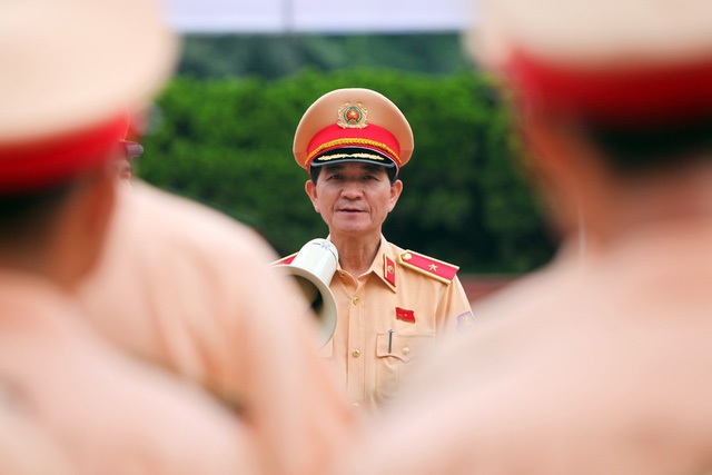 
Các chiến sĩ cùng phương tiện sẽ thực hiện kế hoạch dẫn đoàn nguyên thủ các quốc gia như Mỹ, Trung Quốc, Nga, Nhật… Phương án dẫn đoàn đã được lên kế hoạch cụ thể.
