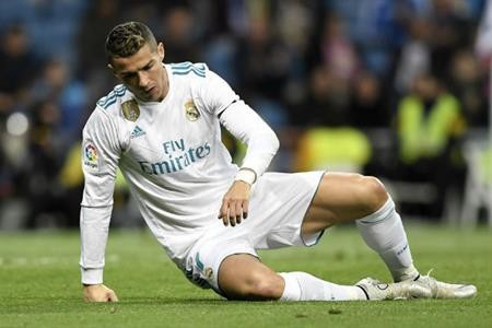 C.Ronaldo vi vu trên chuyên cơ riêng giữa cơn khủng hoảng phong độ - 4 … bất chấp màn thể hiện nghèo nàn trên sân cỏ