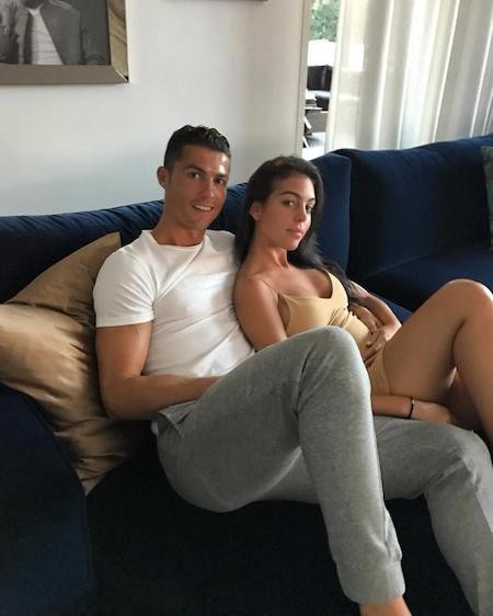C.Ronaldo bị tố phản bội cô bạn gái còn đang bầu bí Georgina Rodriguez