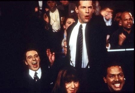 Trận đấu quyền anh mà Al Pacino và Keanu Reeves cùng nhau theo dõi trong bộ phim “The devil’s advocate” kỳ thực chính là trận tranh giải vô địch thế giới diễn ra vào ngày 4/6/1996. Khi đó, Roy Jones Jr. đã xuất sắc đánh bại Bryant Brannon chỉ trong 2 hiệp.