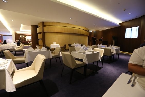 Vé hạng nhất trị giá 10.000 USD của Etihad Airway được hưởng những dịch vụ gì? - 5 Vé hạng nhất trị giá 10.000 USD của Etihad Airway được hưởng những dịch vụ gì? - 5