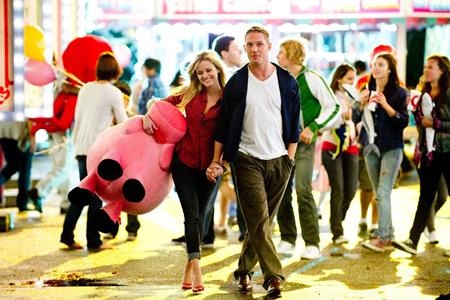 Cuộc chiến một mất một còn để tranh giành tình yêu giữa hai chàng đặc vụ do Chris Pine và Tom Hardy thủ vai trong tác phẩm “This means war” (2012) sẽ khiến cho không chỉ các chị em gái mà cả nam giới cũng phải thích thú