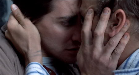 Những nụ hôn tuyệt đẹp của màn ảnh thế giới - 6 Hai ngôi sao Heath Ledger và Jake Gyllenhaal đã thể hiện rất xuất sắc nụ hôn đồng giới đam mê cháy bỏng mà cũng giằng xé thấu tâm can trong bộ phim “Brokeback mountain”