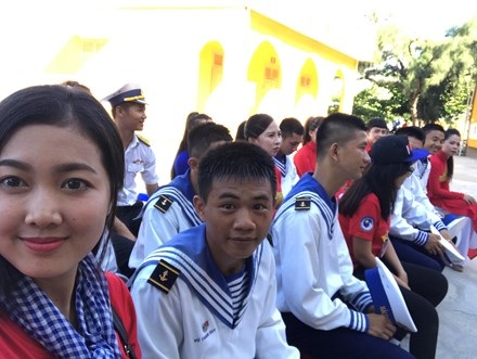 Nhật kí Trường Sa của Á khôi sinh viên Việt Nam duyên dáng 2016 - 6
