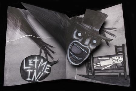 “Rụng tim” với những tác phẩm kinh dị khó quên của Hollywood - 5 “The Babadook” là một tác phẩm điện ảnh kinh dị xuất sắc đến mức giới phê bình đã phải nhận xét rằng sẽ rất ít khán giả có thể xem phim mà không phải thót tim che mắt cũng như bấu víu vào tay của người ngồi bên cạnh.