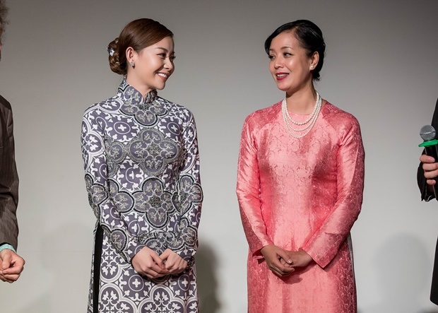 NSƯT Chiều Xuân phát hành phim "Bầu trời đỏ" tại Việt Nam - 5 Hoa hậu Hải Dương đến chúc mừng bộ phim Bầu trời đỏ với sự tham gia đặc biệt của NSƯT Chiều Xuân ra rạp.