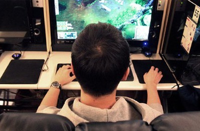 Nam thanh niên Ấn Độ tự sát khi cha từ chối mua video game - 2
Tỷ lệ tự tử cao của Ấn Độ có thể do chính những áp lực của sự tăng trưởng kinh tế của đất nước (Ảnh minh họa)