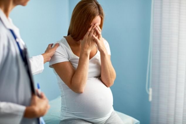 Nhận “án tử” vì 1 phút đi xả stress khi vợ mang bầu - 2
Chỉ vì phút chạy theo nhục dục mà chồng tôi đốt cháy hết hạnh phúc, tình yêu và cả cuộc đời mình (Ảnh minh hoạ)